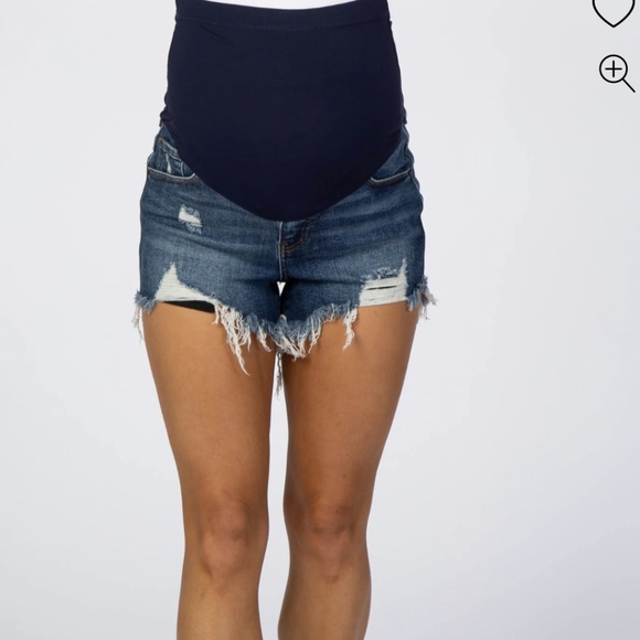 PINKBLUSH Distressed Maternity Denim Shorts ~ NWOT - Picture 5 of 13